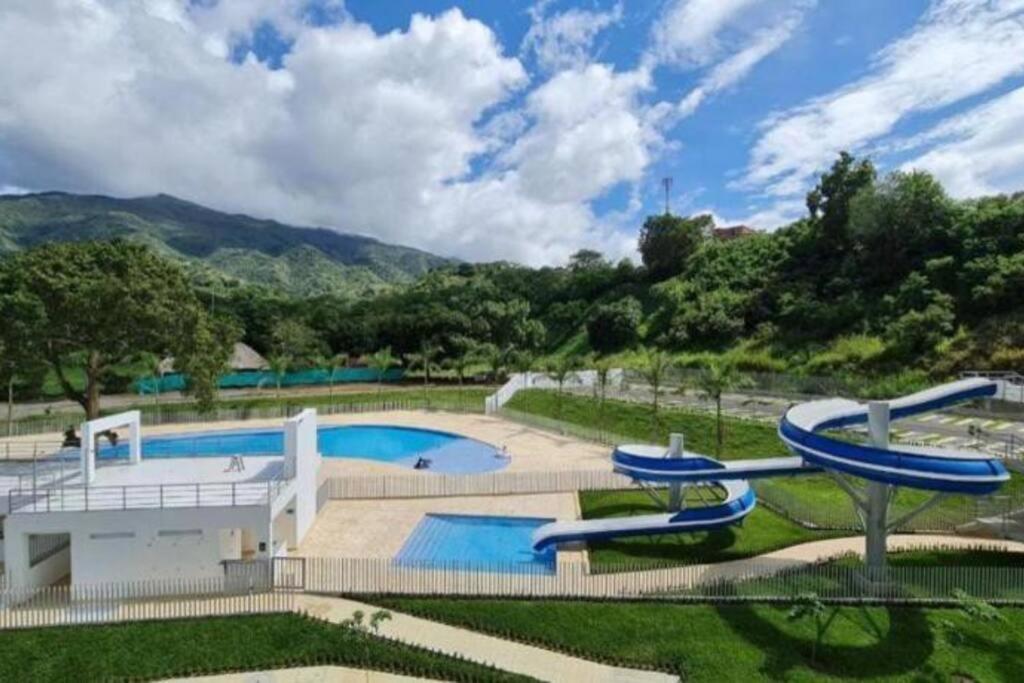 Apartasol Con Jacuzzi Santafe Apartment *